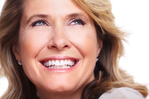 Make A Change With Dental Veneers (infographic)